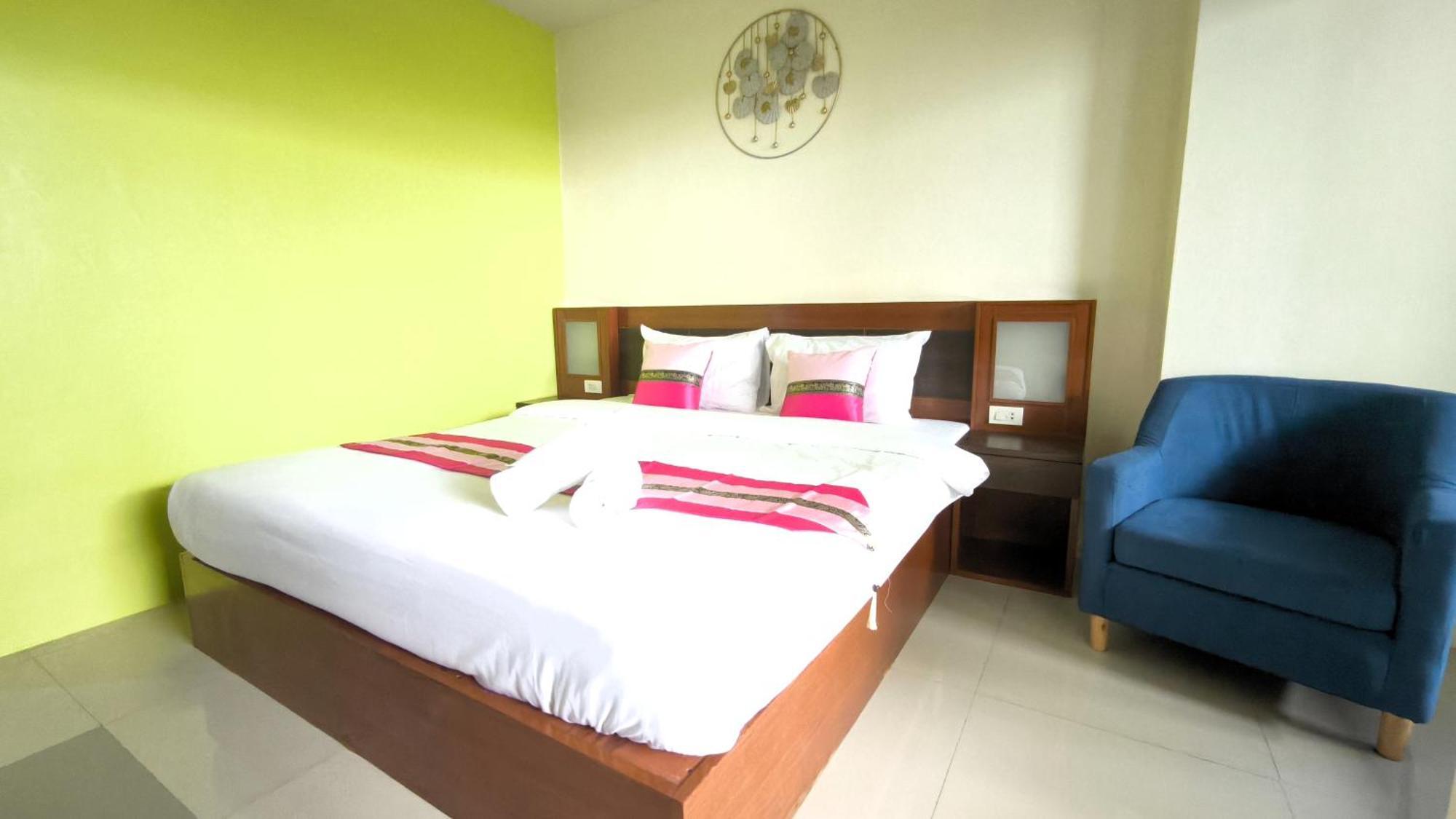 Lucky Buako Hotel Patong Exterior foto